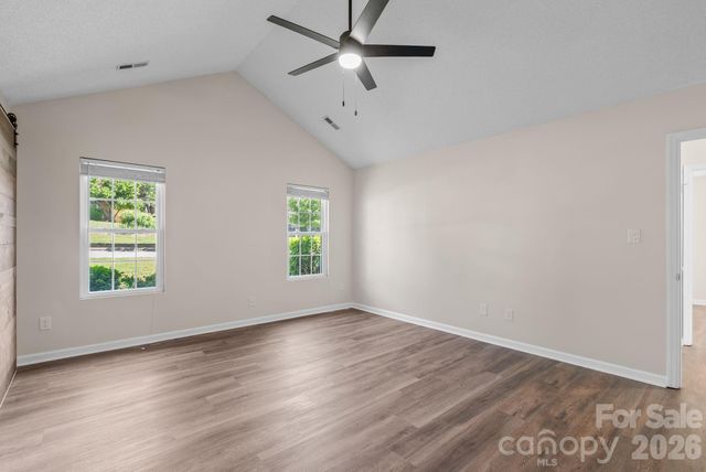 2 Gatehouse Court, Asheville, NC 28803