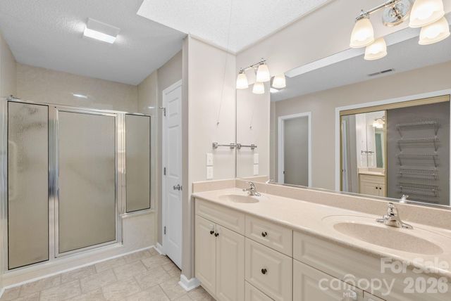 2 Gatehouse Court, Asheville, NC 28803