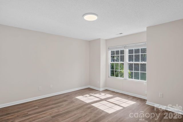 2 Gatehouse Court, Asheville, NC 28803
