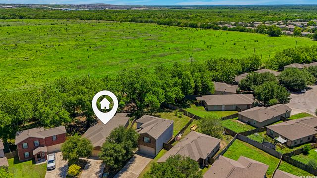 6050 Luckey Run, San Antonio, TX 78252