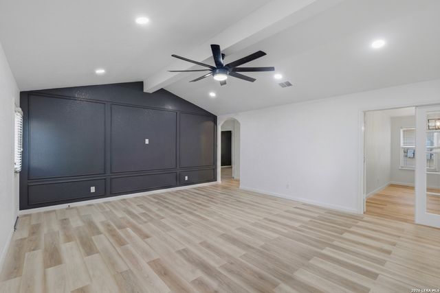 6050 Luckey Run, San Antonio, TX 78252