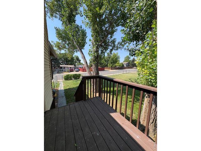 205 6th St, Mead, CO 80542