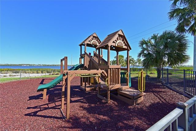 907 TIDEWATER SHORES LOOP 411, Bradenton, FL 34208