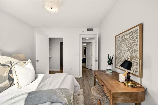 1280 W Peachtree NW Street 2409, Atlanta, GA 30309