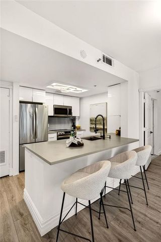 1280 W Peachtree NW Street 2409, Atlanta, GA 30309