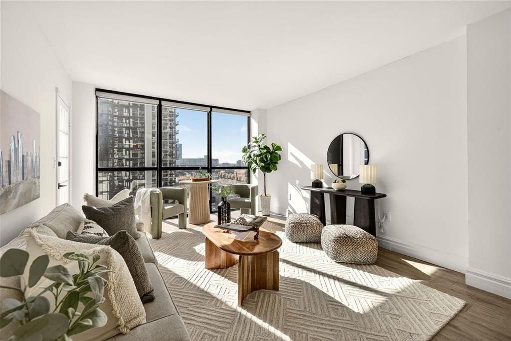 1280 W Peachtree NW Street 2409, Atlanta, GA 30309