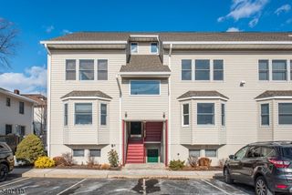 45 Royal Ave 36, Hawthorne Boro, NJ 07506