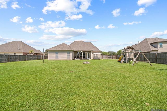 13824 Parkway Dr, Denham Springs, LA 70726