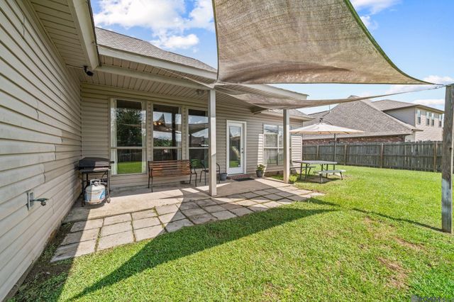 13824 Parkway Dr, Denham Springs, LA 70726