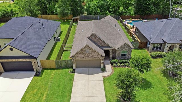 22529 E Shorewood Loop, Houston, TX 77336