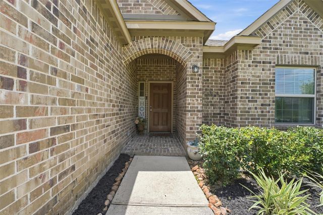 22529 E Shorewood Loop, Houston, TX 77336