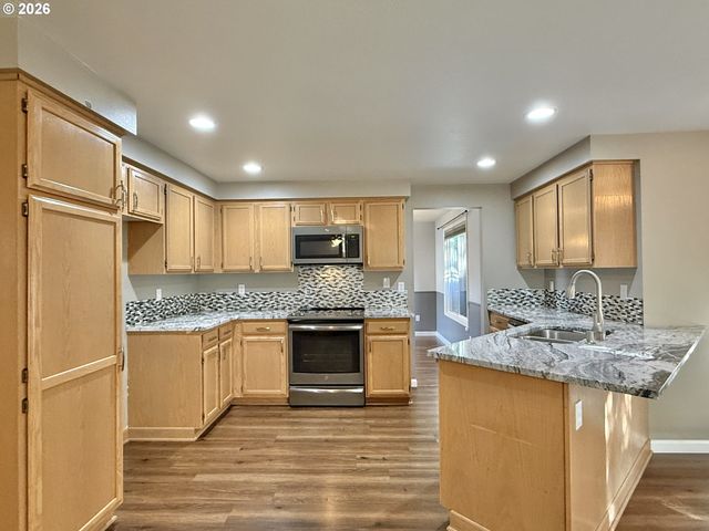 16907 Se 28TH St, Vancouver, WA 98683