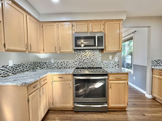 16907 Se 28TH St, Vancouver, WA 98683