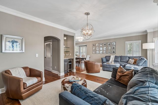 36 Harleston Place, Charleston, SC 29401