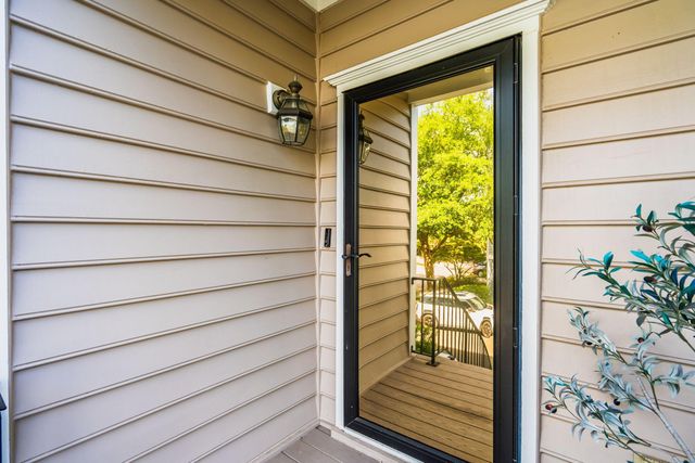 36 Harleston Place, Charleston, SC 29401