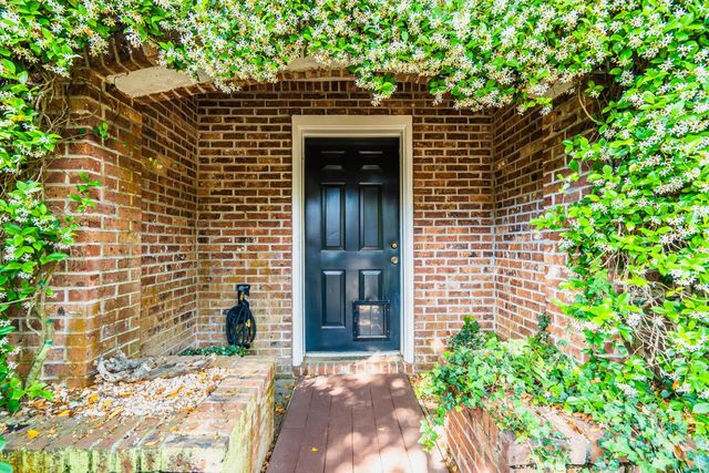36 Harleston Place, Charleston, SC 29401