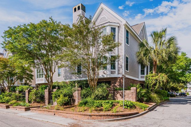 36 Harleston Place, Charleston, SC 29401
