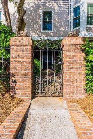 36 Harleston Place, Charleston, SC 29401