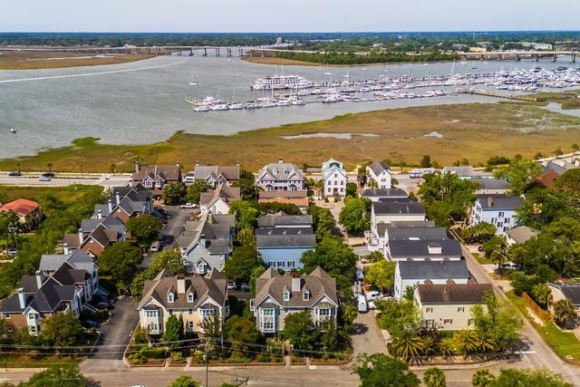 36 Harleston Place, Charleston, SC 29401