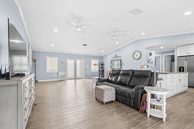 20572 SW 317th St, Homestead, FL 33030