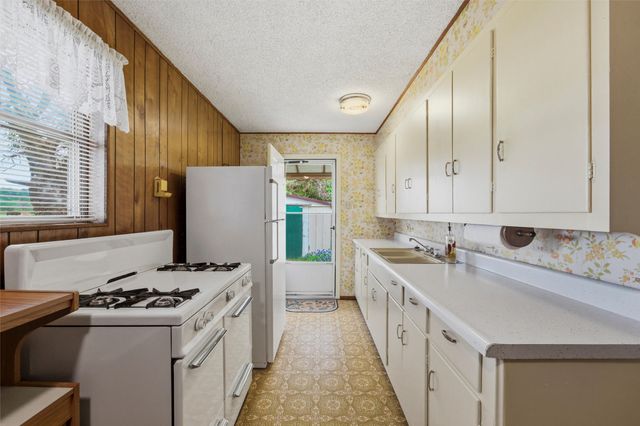 101 S Frio Court, Weatherford, TX 76087
