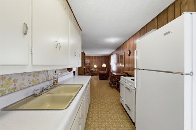 101 S Frio Court, Weatherford, TX 76087