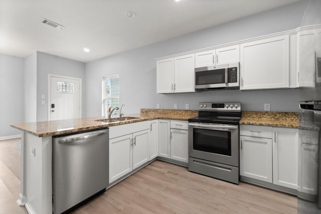 16866 W Hammon, Montgomery, TX 77316