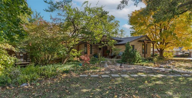 2547 S College Avenue, Tulsa, OK 74114