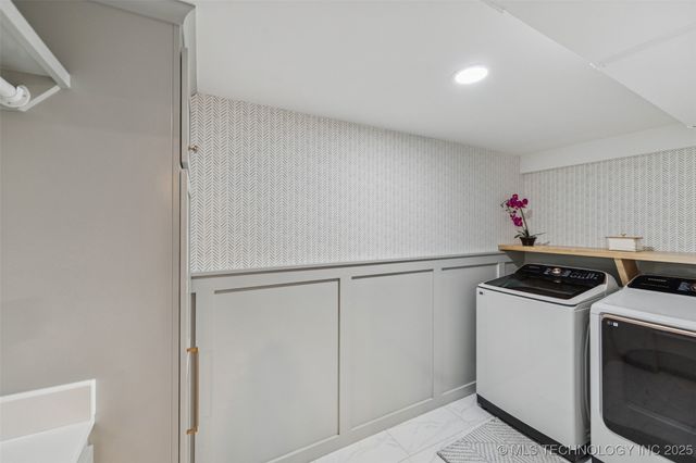 2547 S College Avenue, Tulsa, OK 74114