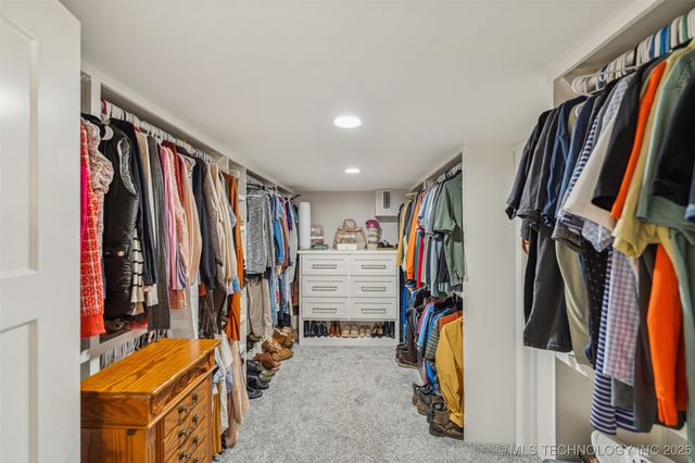 2547 S College Avenue, Tulsa, OK 74114