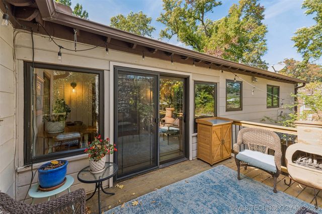 2547 S College Avenue, Tulsa, OK 74114