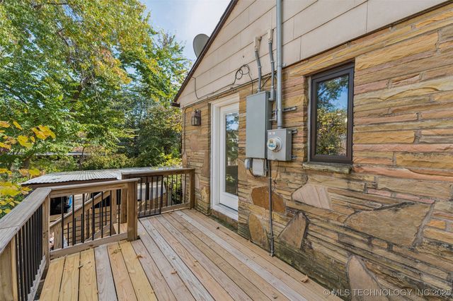 2547 S College Avenue, Tulsa, OK 74114