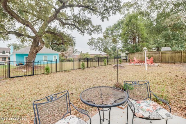 419 E Second Street, Long Beach, MS 39560