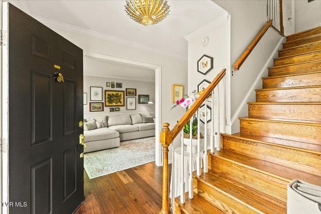8 Parwood Court, Johnson City, TN 37601