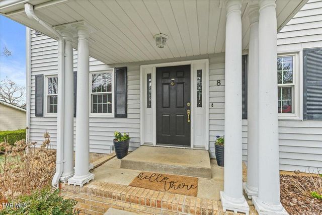 8 Parwood Court, Johnson City, TN 37601