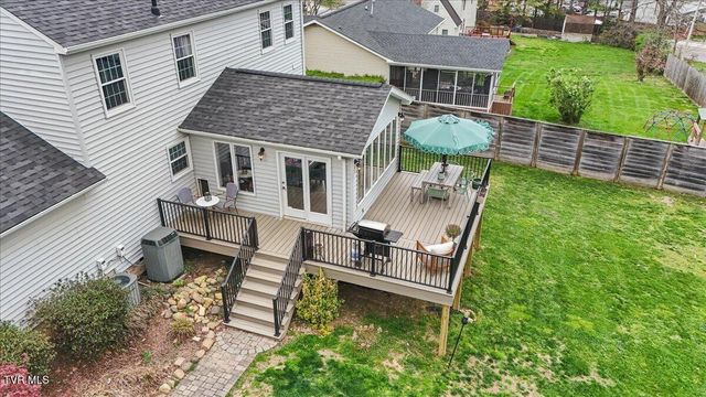 8 Parwood Court, Johnson City, TN 37601