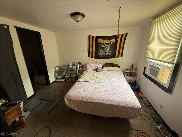2046 North Park Avenue, Warren, OH 44483