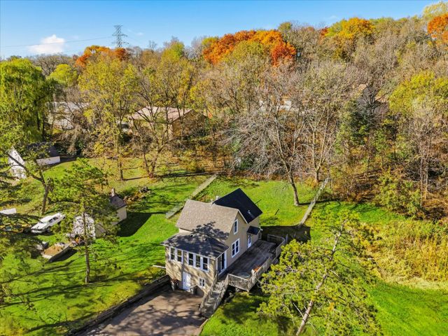 700 Main Street W, Carver, MN 55315