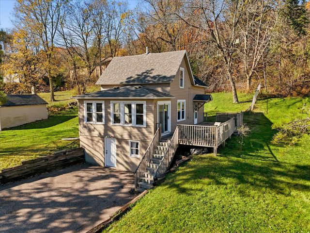 700 Main Street W, Carver, MN 55315