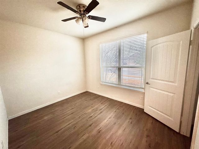 9121 Stormcrow Drive, Fort Worth, TX 76179