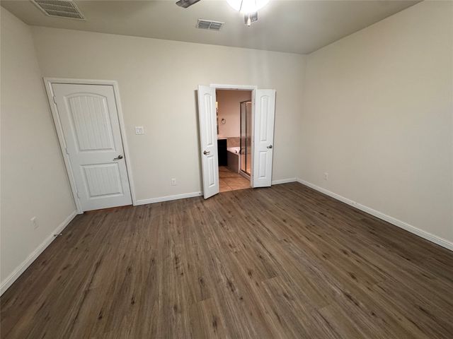 9121 Stormcrow Drive, Fort Worth, TX 76179