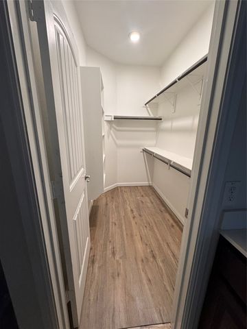 9121 Stormcrow Drive, Fort Worth, TX 76179