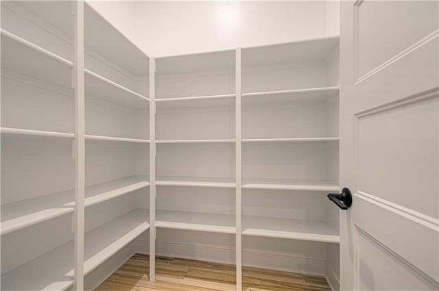 1712 SW Arbormist Drive, Lee's Summit, MO 64082