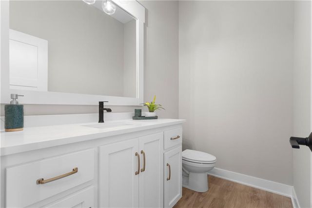 1712 SW Arbormist Drive, Lee's Summit, MO 64082