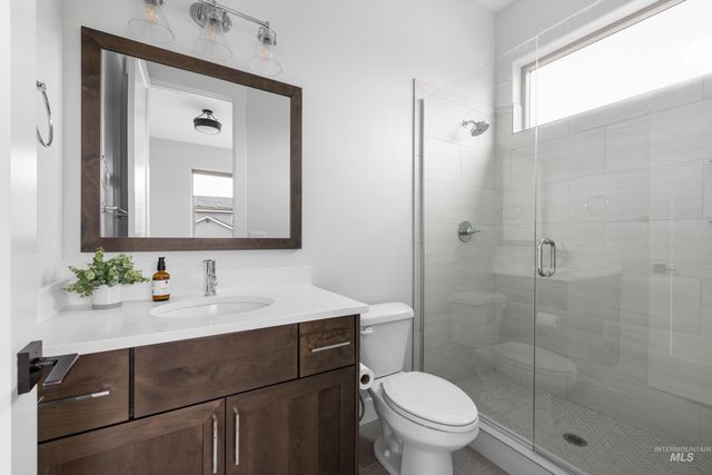 6100 E Hootowl Dr, Boise, ID 83716