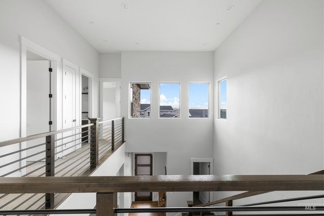 6100 E Hootowl Dr, Boise, ID 83716