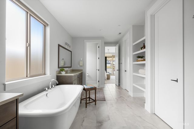 6100 E Hootowl Dr, Boise, ID 83716