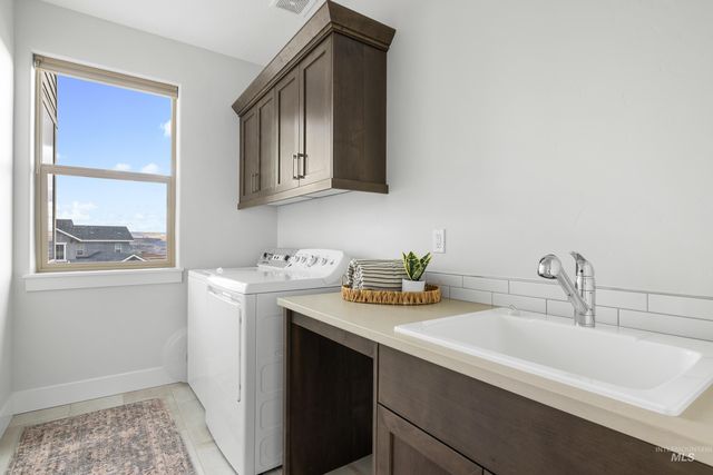 6100 E Hootowl Dr, Boise, ID 83716