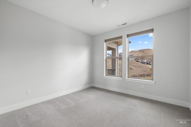 6100 E Hootowl Dr, Boise, ID 83716