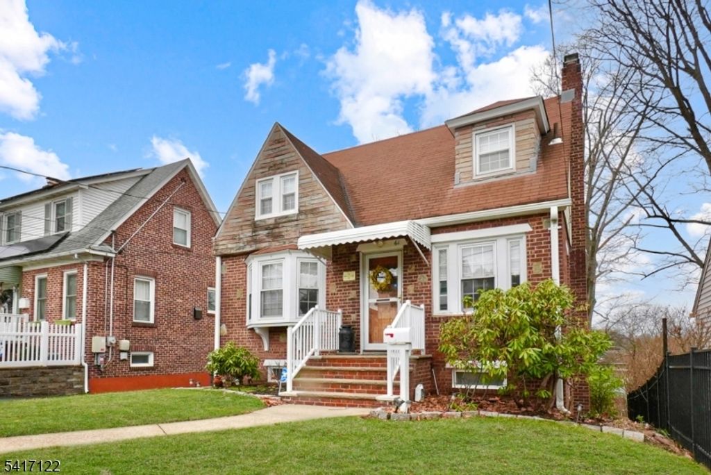 61 Hill St, Belleville Twp., NJ 07109